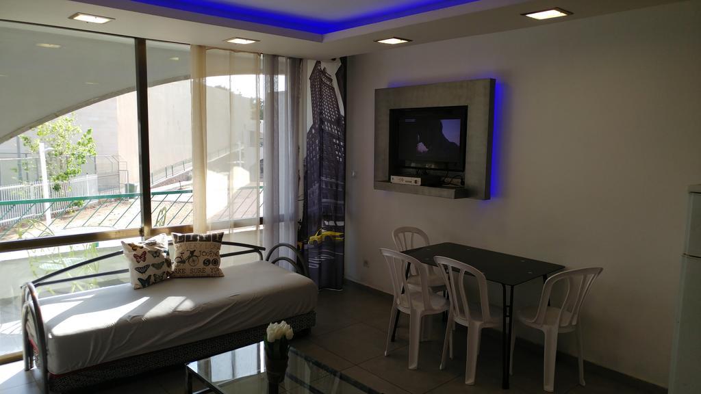Apartment Avshalom