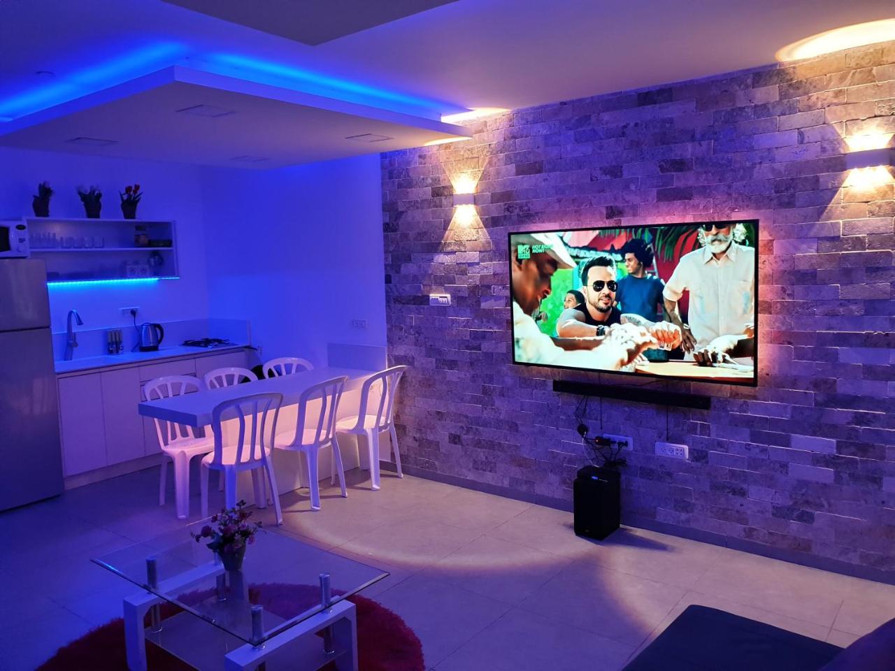 Apartment Avshalom *