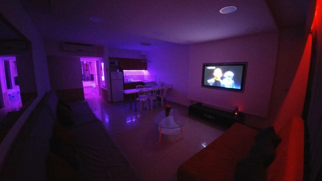 Avshalom Apartment *